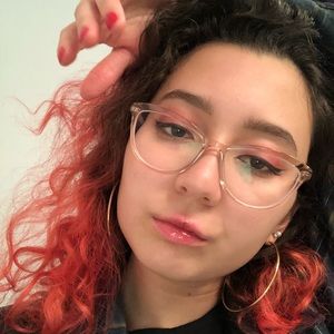 Meet your Posher, Karina